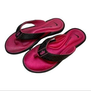 nike padded flip flops